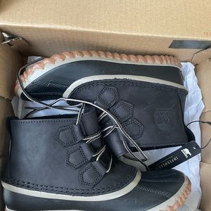 Sorel out and about rain booties